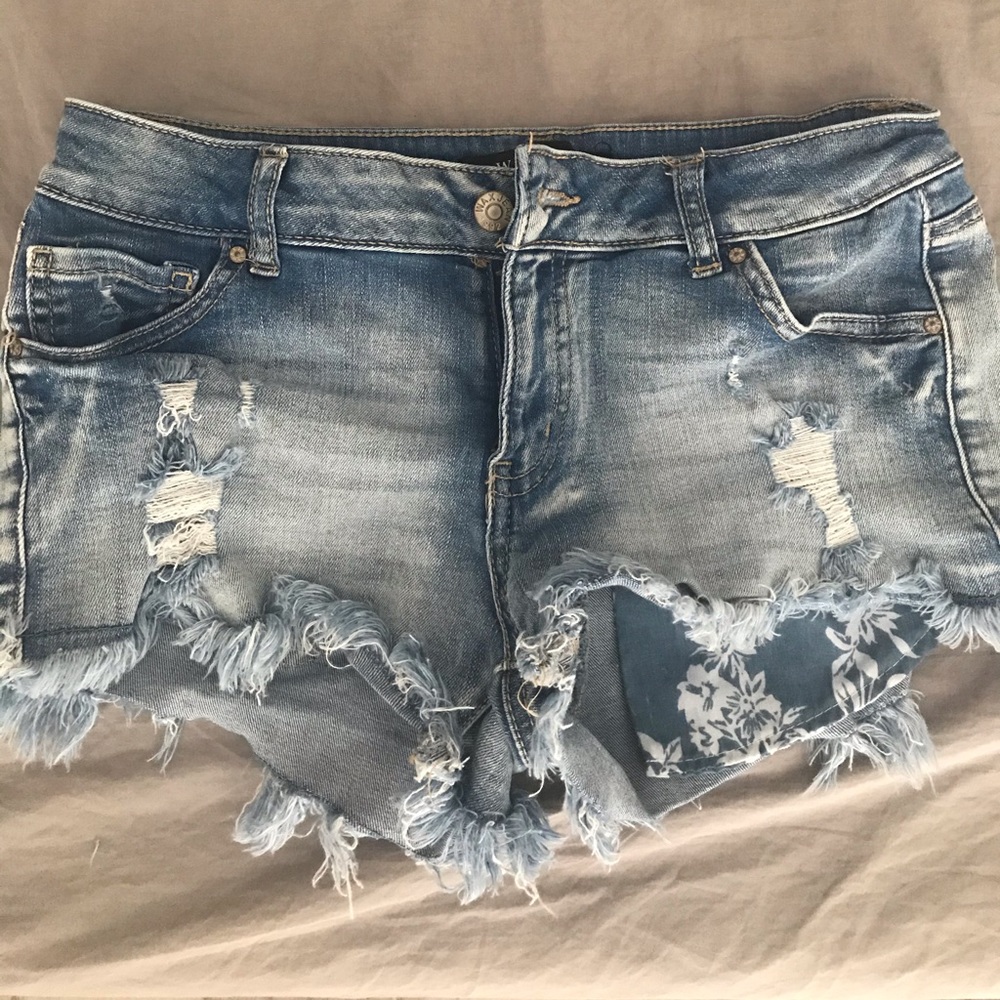 Wax jean shorts